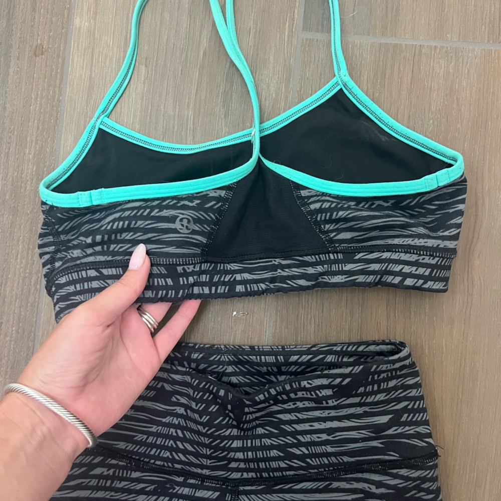 Matching lululemon set - Picture 6 of 7